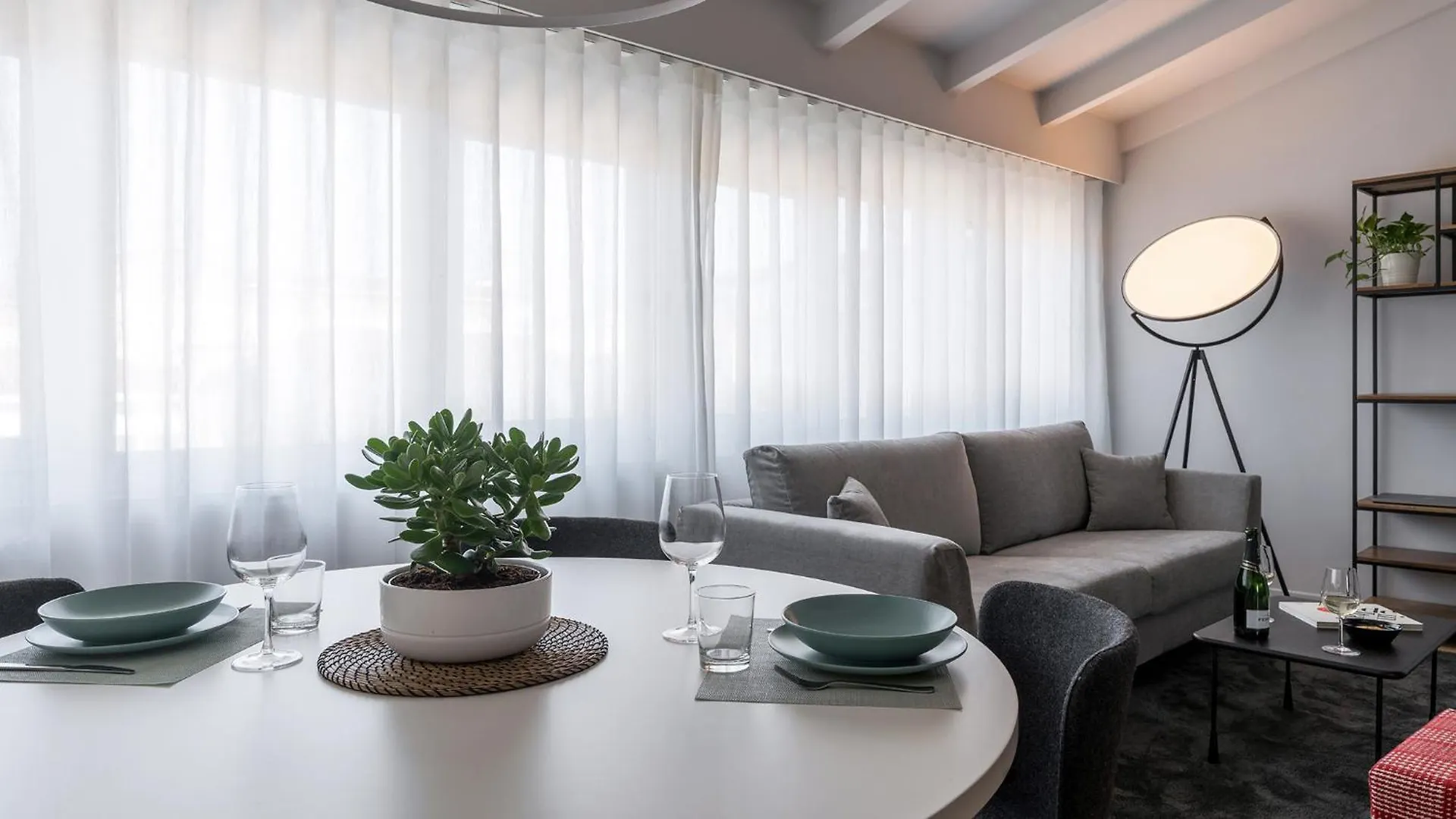 Apartamento Chiaroscuro Brescia 0*,  Italia